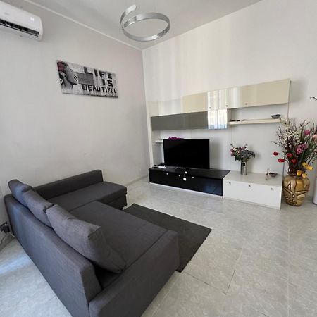 Port House Appartement Civitavecchia Buitenkant foto