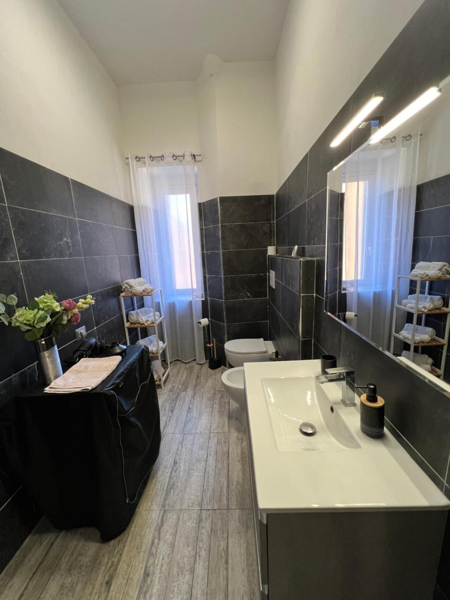 Port House Appartement Civitavecchia Buitenkant foto