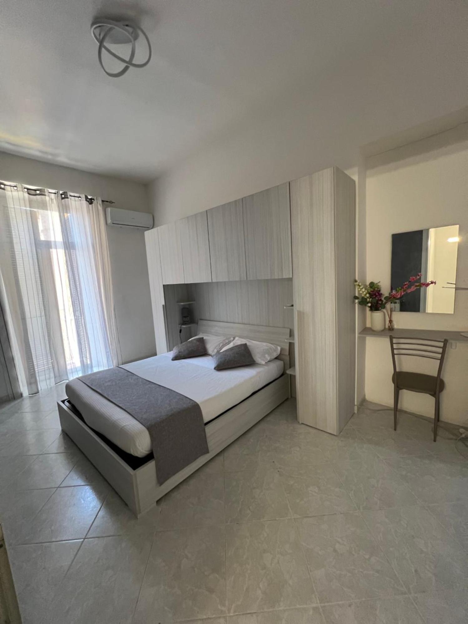 Port House Appartement Civitavecchia Buitenkant foto