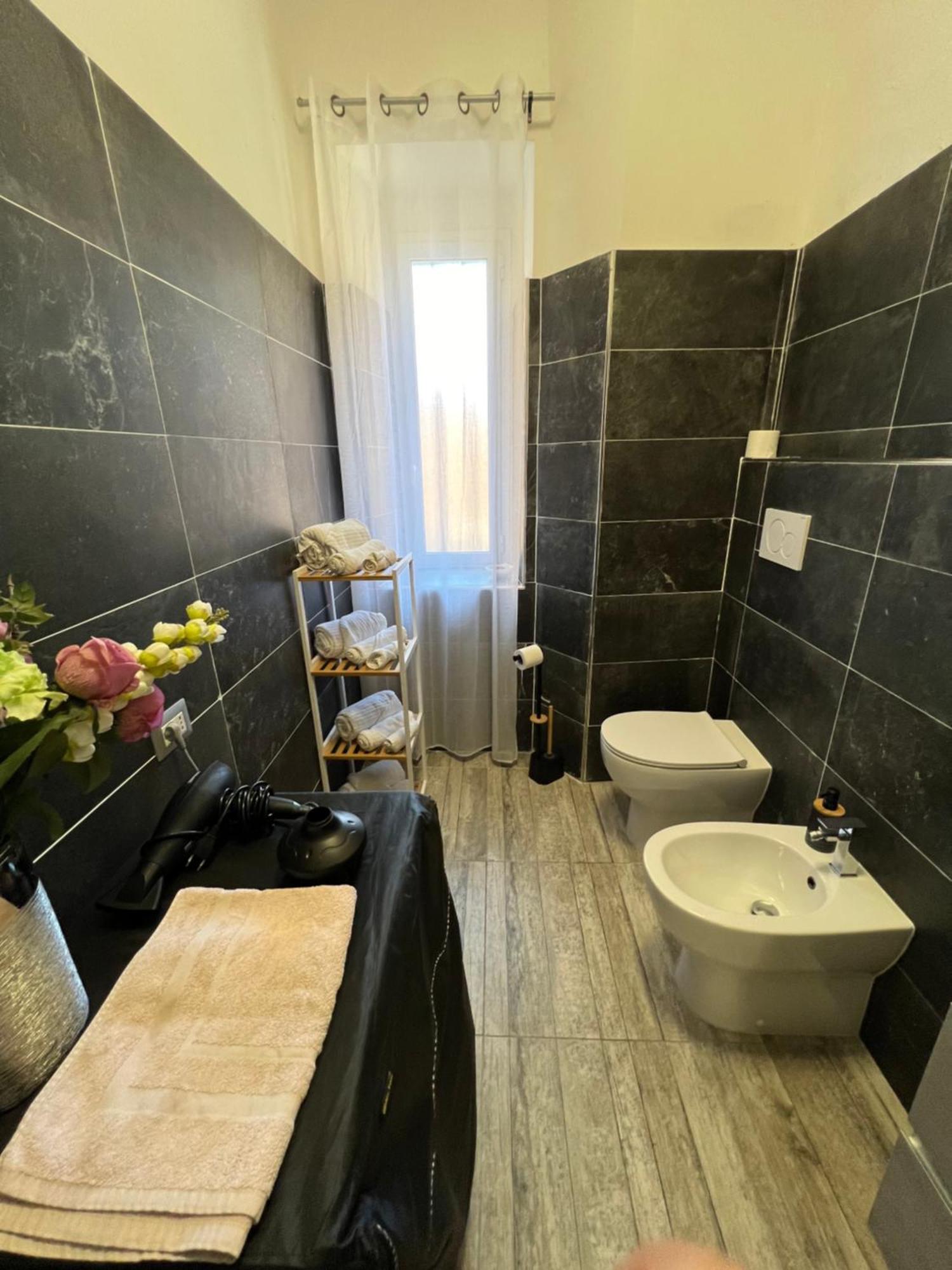 Port House Appartement Civitavecchia Buitenkant foto